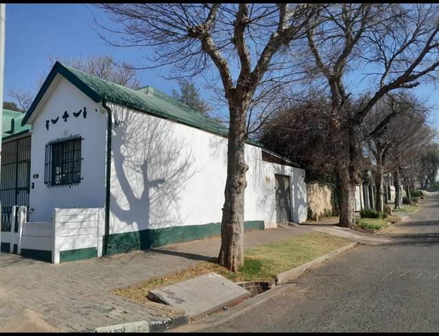 5 BEDROOM HOUSE FOR SALE IN TROYEVILLE